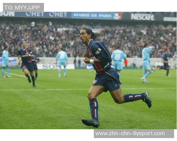 当今足球界的顶尖球员是谁他们的成就与影响力分析 当今足球界的顶尖球员是谁他们的成就与影响力分析